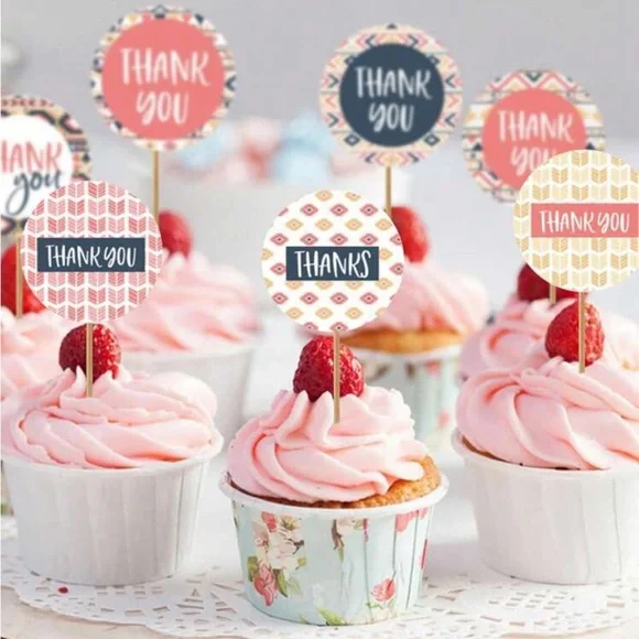 500 Thank You Sticker Roll with 8 Designs - Picture 2 of 3